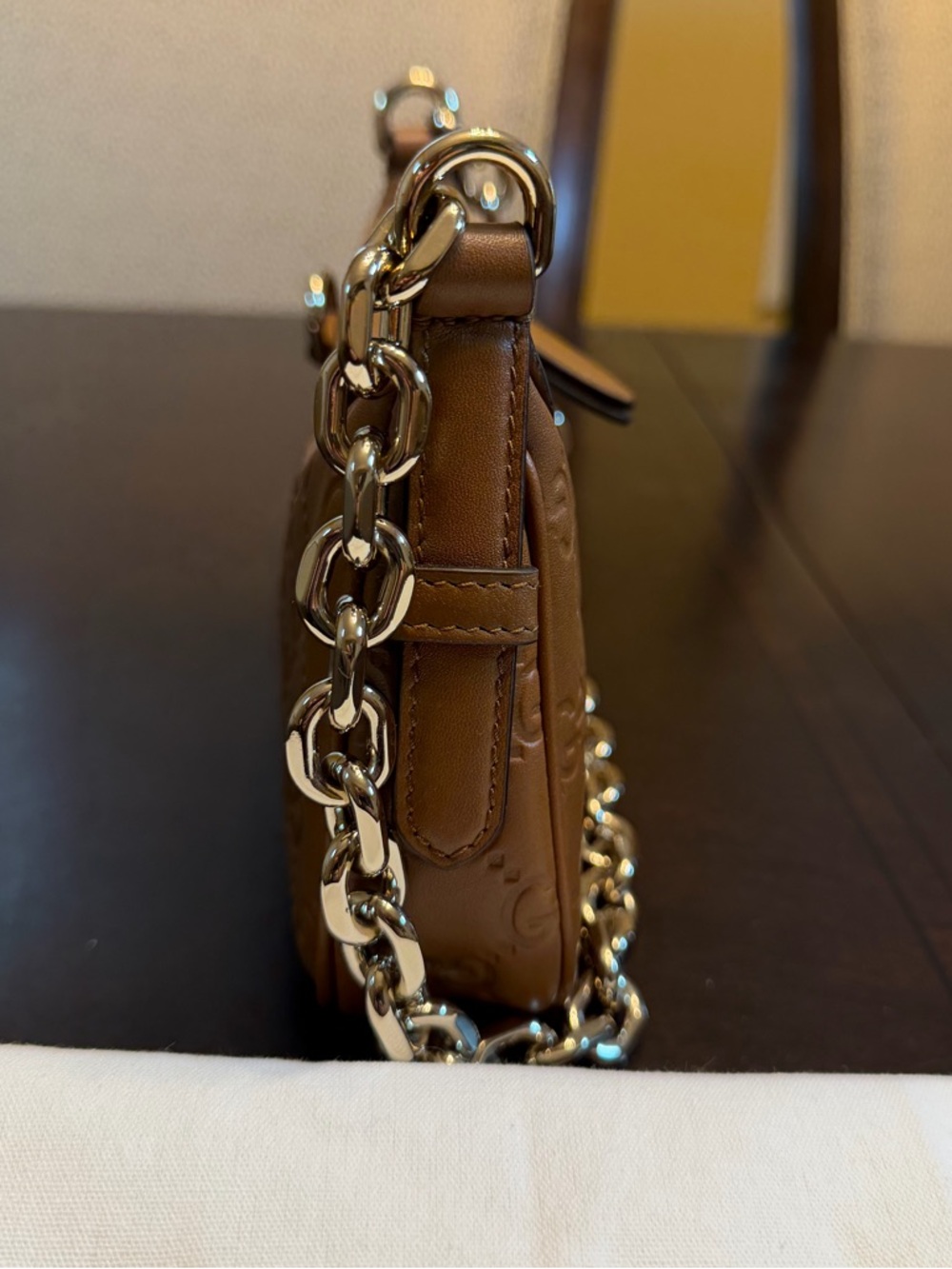 New Authentic Gucci GG Logo Embossed Leather Shoulder Bag Brown - Picture 4 of 11